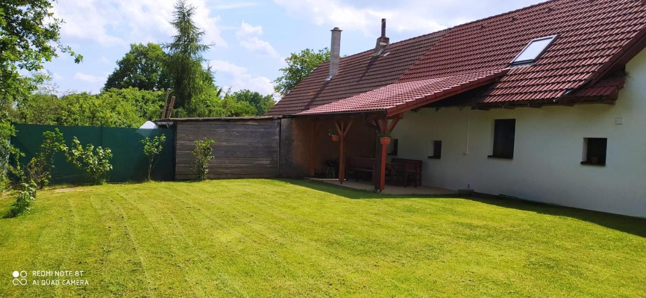 Apartmany Natalie Dvory nad Luznici エクステリア 写真