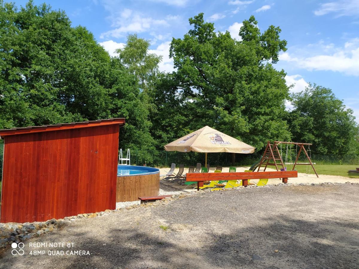 Apartmany Natalie Dvory nad Luznici エクステリア 写真